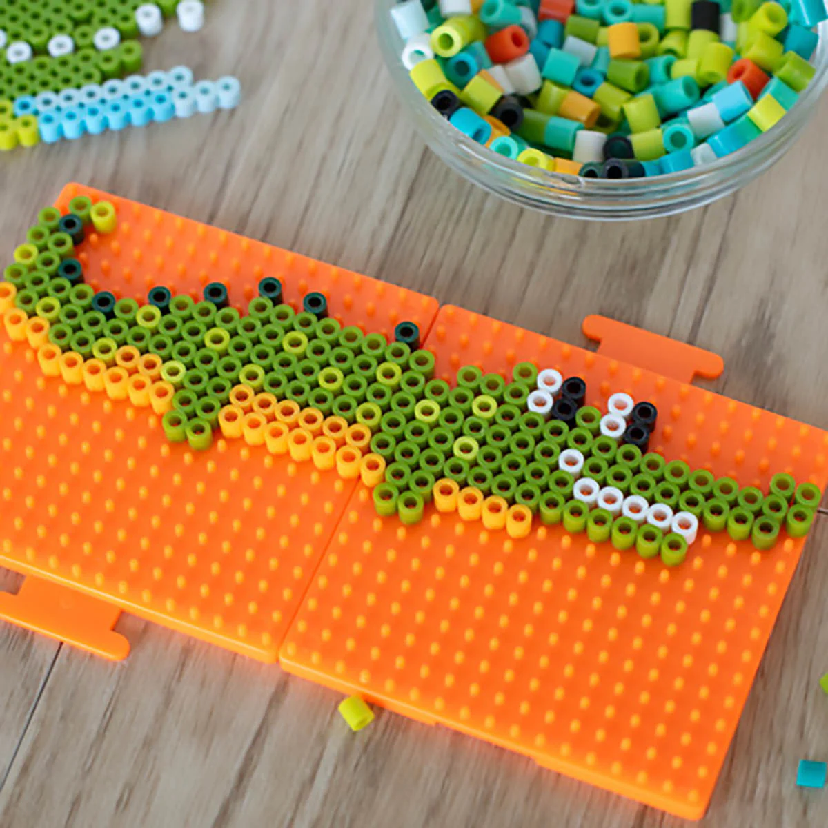 Perler Crocodiles Fused Bead Activity Kit - Image 4